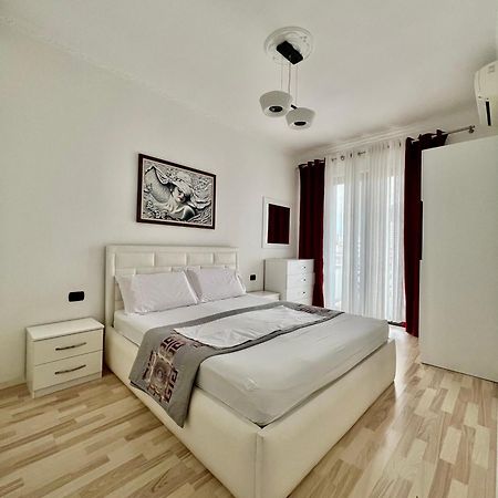 Spiranca Downtown Comfort Apartment ติรานา ภายนอก รูปภาพ