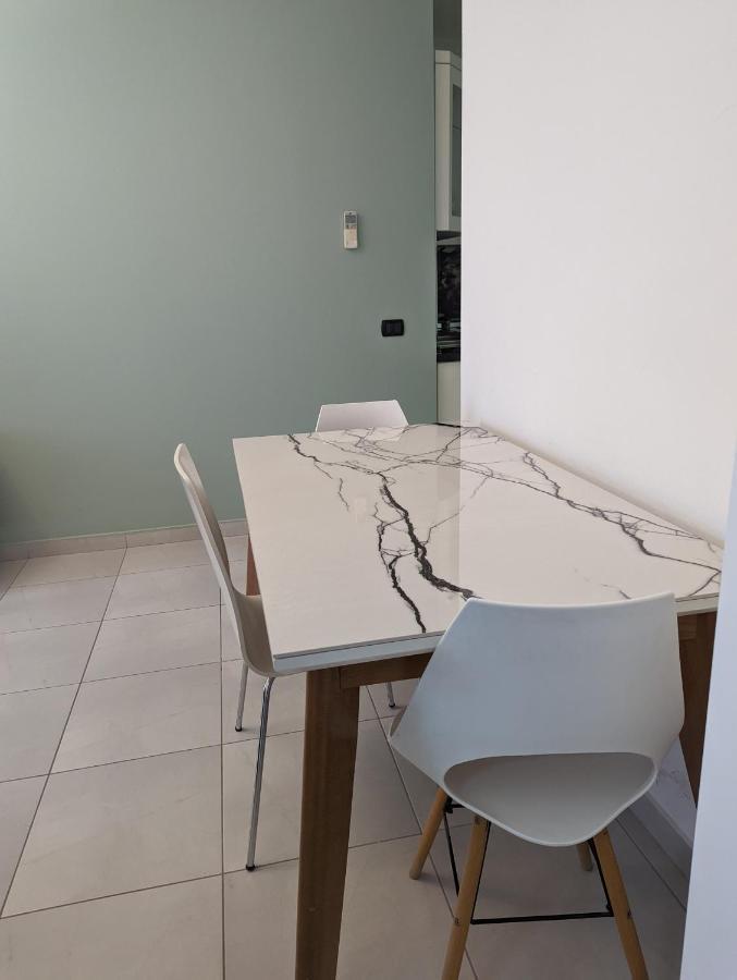 Spiranca Downtown Comfort Apartment ติรานา ภายนอก รูปภาพ