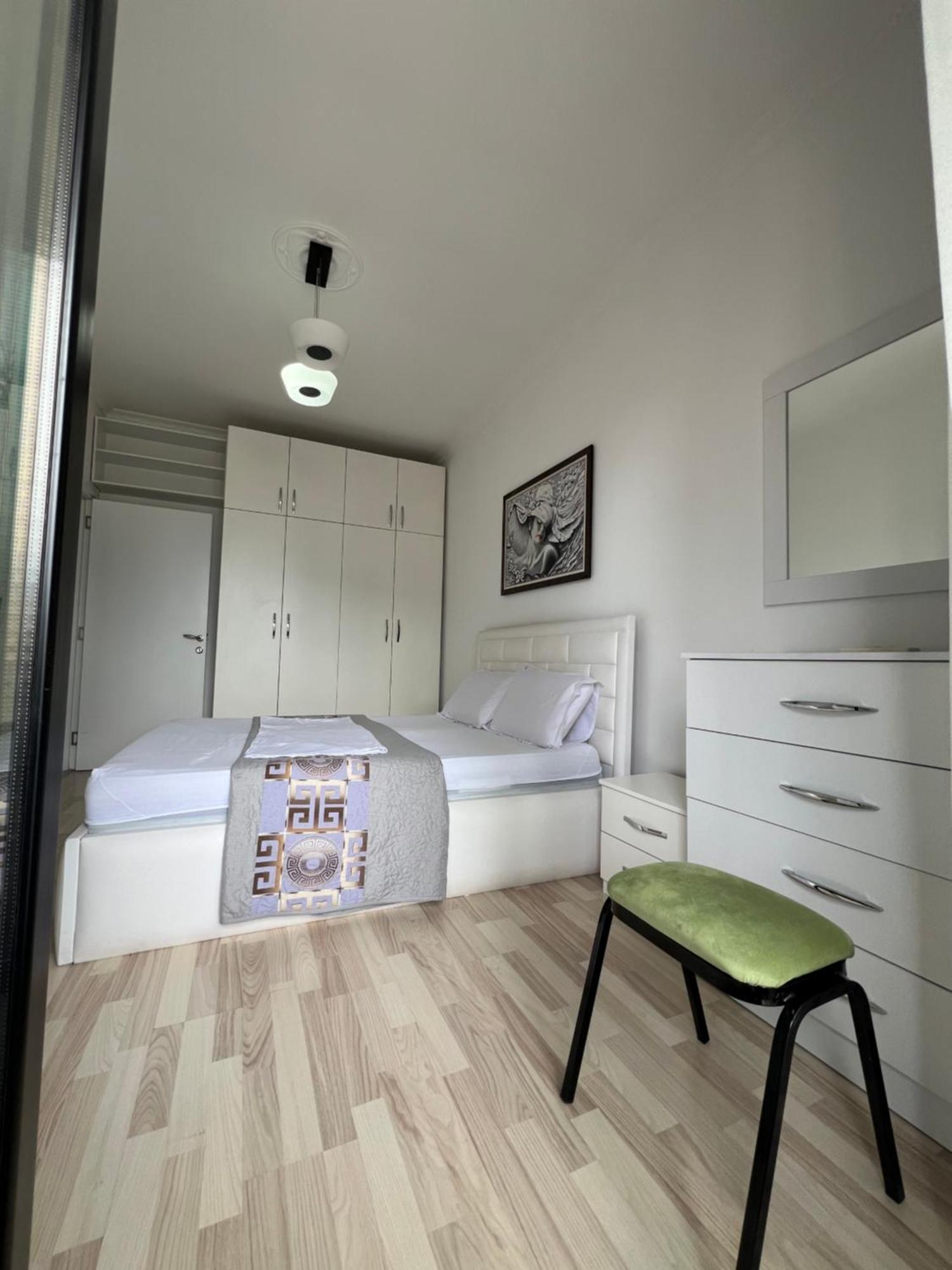 Spiranca Downtown Comfort Apartment ติรานา ภายนอก รูปภาพ